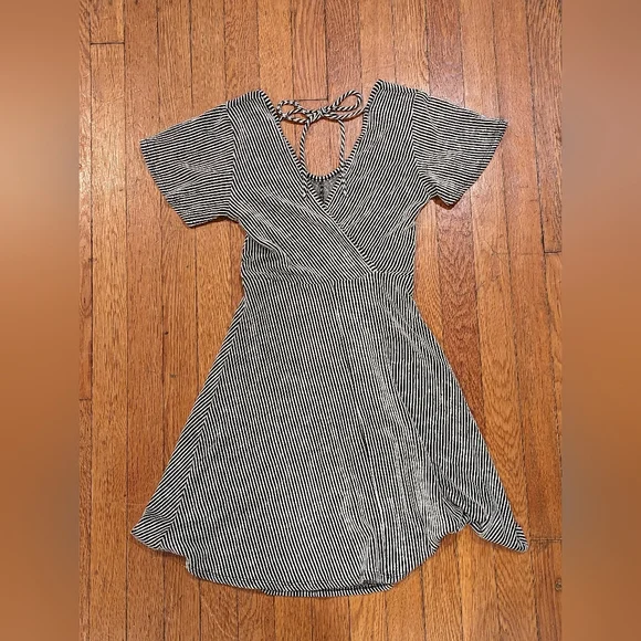 Black and White Striped Dress Size Small - Picture 5 of 5